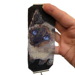 Hand woven hand crafted loomed seed beaded Siamese Cat Bracelet adjustable